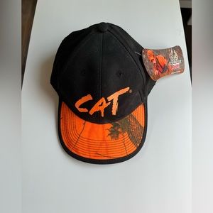 New never worn CAT ball cap